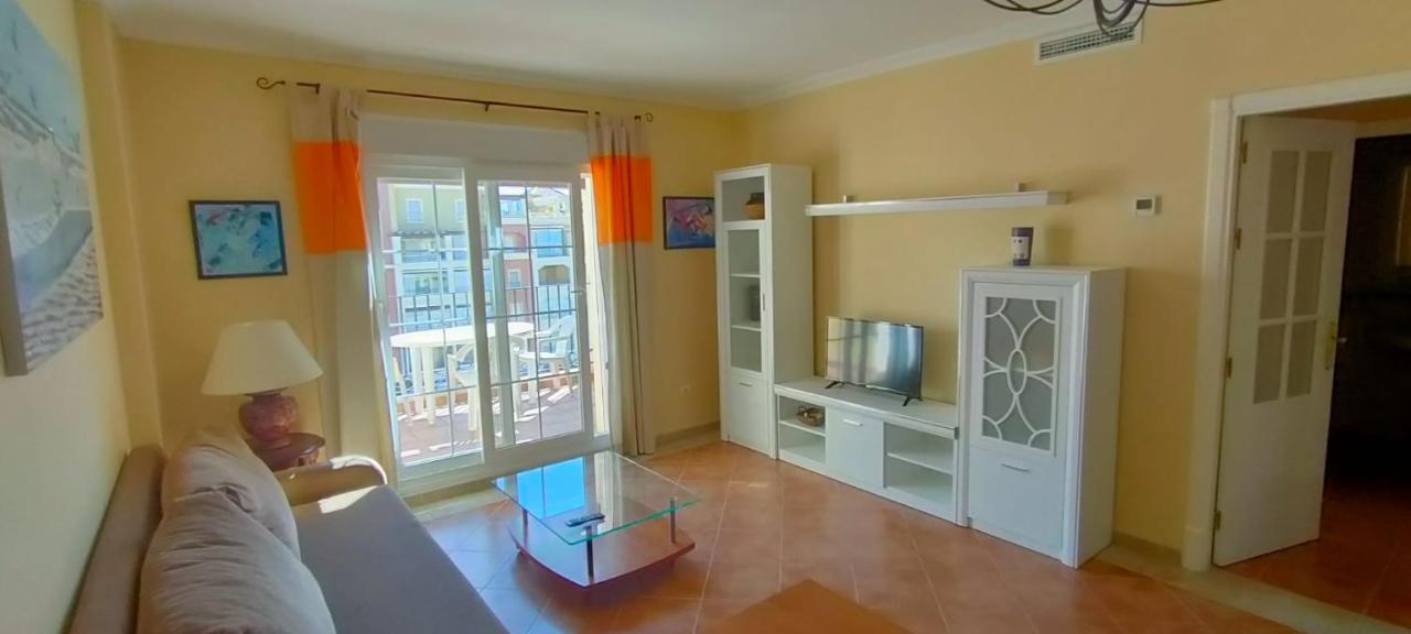 Apartamento 4ª Planta Urbanizacion Los Cisnes 阿亚蒙特 外观 照片