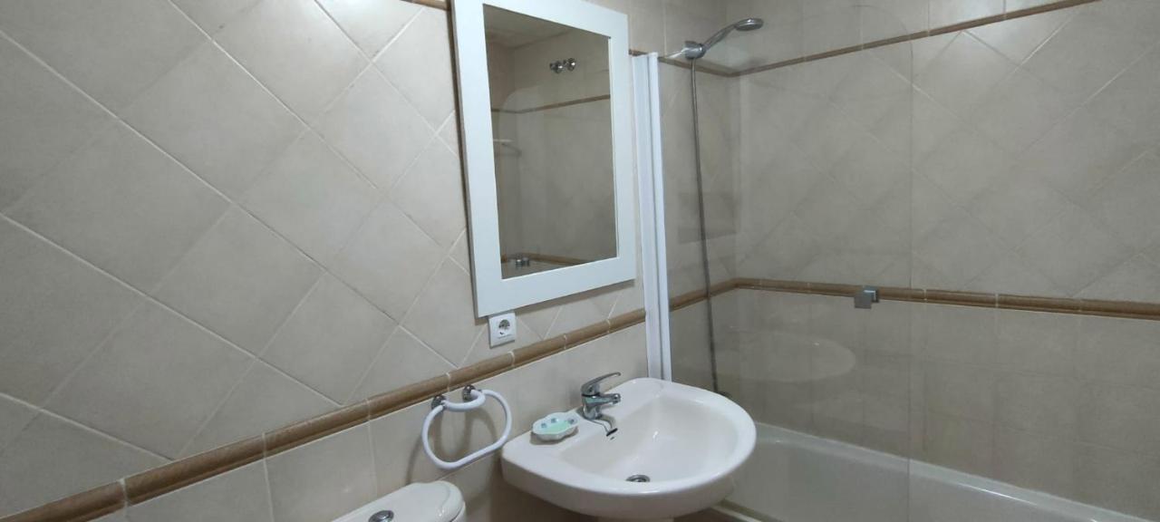 Apartamento 4ª Planta Urbanizacion Los Cisnes 阿亚蒙特 外观 照片